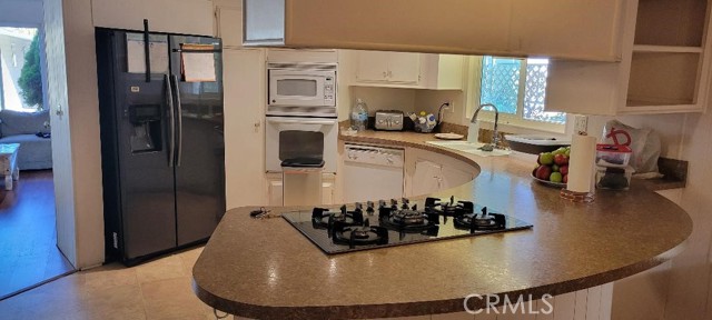 Detail Gallery Image 7 of 26 For 1150 Ventura Bld #103,  Camarillo,  CA 93010 - 2 Beds | 2 Baths