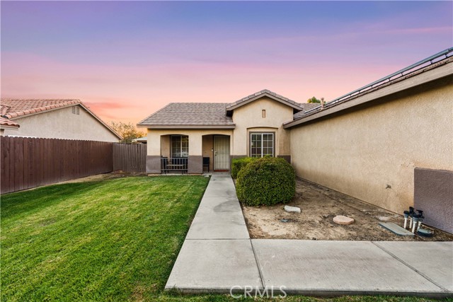 Detail Gallery Image 5 of 49 For 45333 Canutt Pl, Lancaster,  CA 93534 - 3 Beds | 2 Baths