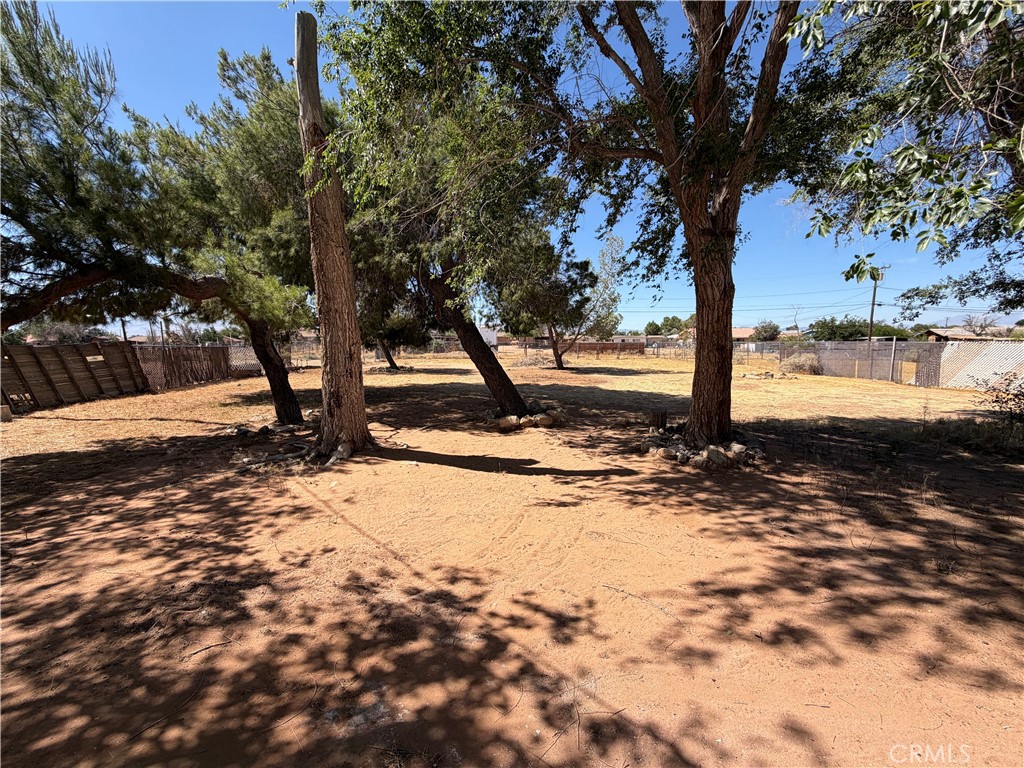https://media.crmls.org/medias/6b4f5dd7-f58b-4723-a45e-828dc340d2bb.jpg?preset=X-Large