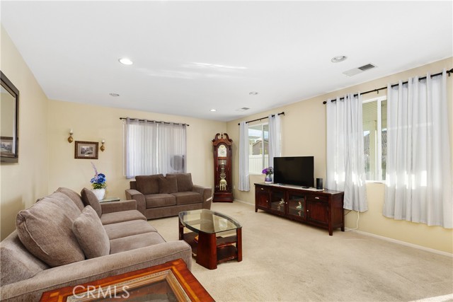 Detail Gallery Image 11 of 38 For 186 Canary Ck, Beaumont,  CA 92223 - 2 Beds | 2 Baths