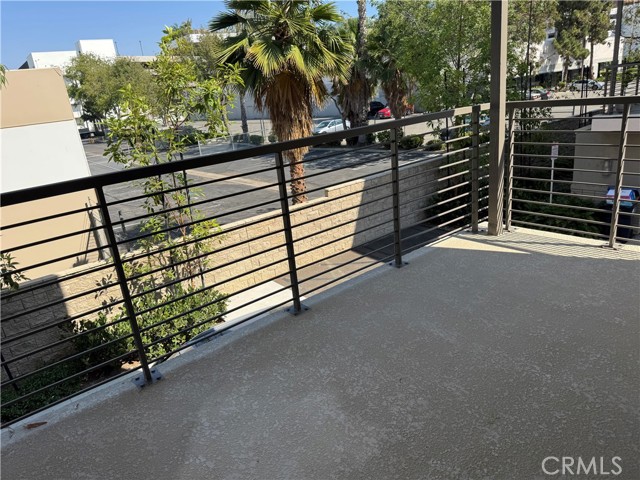 120 Citysquare, Irvine CA: https://media.crmls.org/medias/6b5087ff-5eb8-4329-b2ea-2d37119bb508.jpg