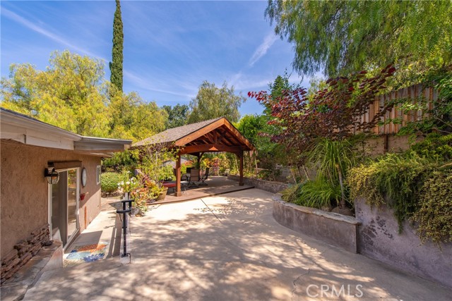 5893 Oak Knolls Road, Simi Valley CA: https://media.crmls.org/medias/6b50ff5a-0a70-4477-9455-614d3fc8116c.jpg