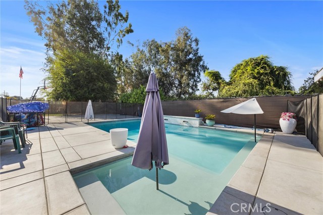 2105 Jason St, Bakersfield CA: https://media.crmls.org/medias/6b511caf-6a46-4808-ae52-f5b43caaecab.jpg