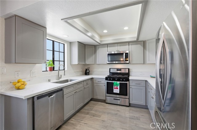 Detail Gallery Image 9 of 48 For 2599 Walnut #135,  Signal Hill,  CA 90755 - 2 Beds | 2 Baths