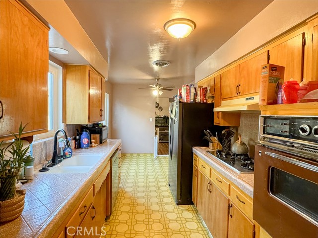 Detail Gallery Image 9 of 20 For 3504 Timberline, Bakersfield,  CA 93308 - 4 Beds | 2 Baths