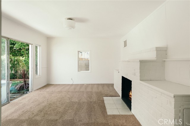 2319 S Corning Street, Los Angeles CA: https://media.crmls.org/medias/6b5285fd-0867-4090-8e8c-623e4685a649.jpg