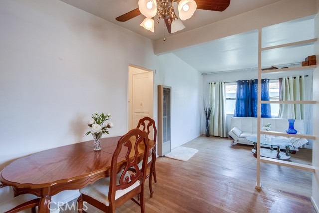 327 S 35th Street, San Diego CA: https://media.crmls.org/medias/6b54affe-9b10-4039-a66c-43ba236bbcb1.jpg