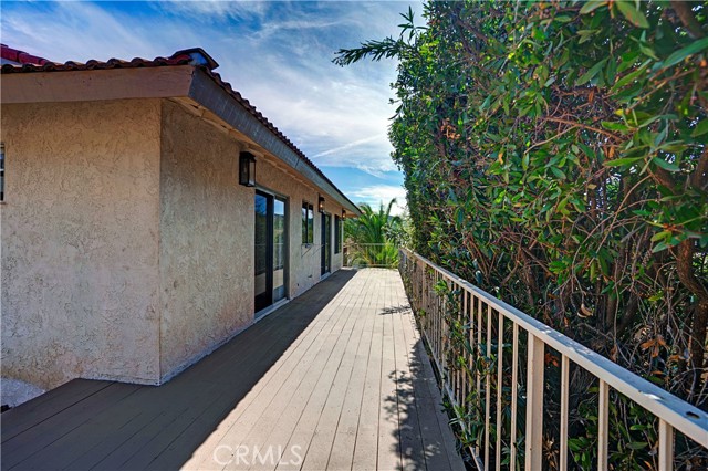 Detail Gallery Image 26 of 43 For 22082 Loch Lomond Dr, Canyon Lake,  CA 92587 - 2 Beds | 2 Baths