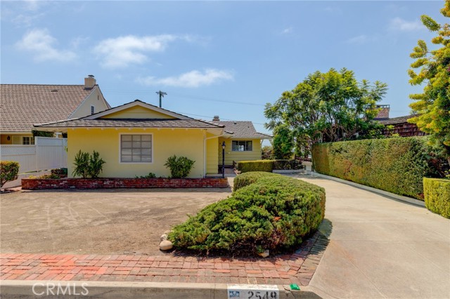 2549 Via Carrillo, Palos Verdes Estates, California 90274, 3 Bedrooms Bedrooms, ,3 BathroomsBathrooms,Residential,Sold,Via Carrillo,SB22162022