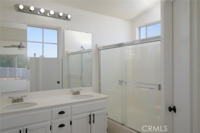 27292 Eagles Nest Drive, Corona CA: https://media.crmls.org/medias/6b55bab7-94a1-489c-932d-de8e8c4e0f09.jpg