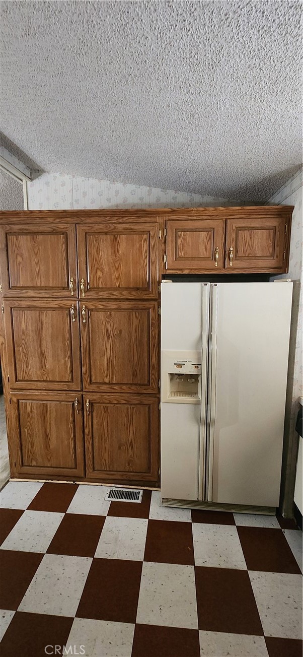 164 Willow Parkway, Oroville, California 95966, 2 Bedrooms Bedrooms, ,2 BathroomsBathrooms,Manufactured In Park,For Sale,164 Willow Parkway,CROR24240376