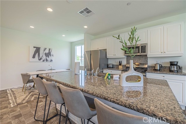 Detail Gallery Image 9 of 36 For 44149 Buckeye Ct, Lancaster,  CA 93536 - 3 Beds | 2 Baths