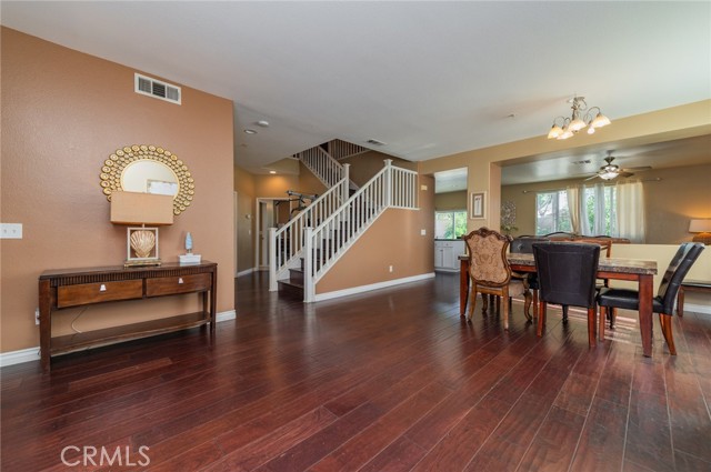 Detail Gallery Image 8 of 45 For 5891 Forest Oaks, Fontana,  CA 92336 - 6 Beds | 4/1 Baths