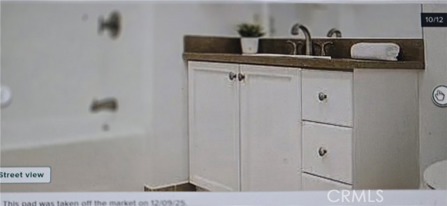 Detail Gallery Image 6 of 11 For 13941 Sherman, Van Nuys,  CA 91405 - 2 Beds | 2 Baths