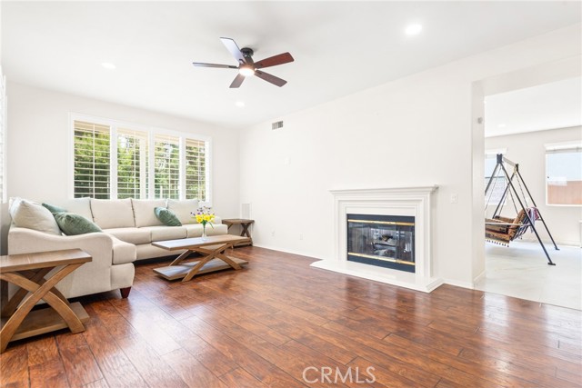 8180 E Brookdale Lane, Anaheim Hills CA: https://media.crmls.org/medias/6b589472-1bd1-45e3-aeab-56d2c548bfe0.jpg