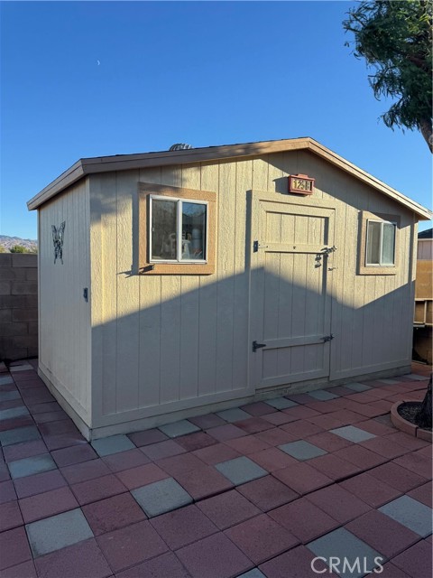 Detail Gallery Image 4 of 5 For 22241 Nisqually, Apple Valley,  CA 92308 - 3 Beds | 2 Baths