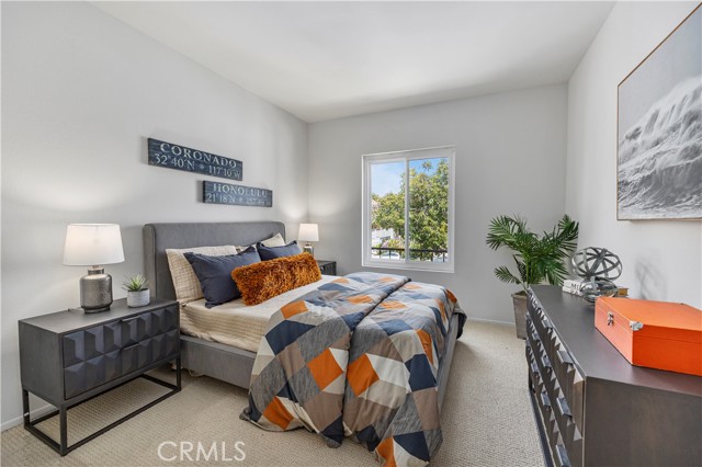 Detail Gallery Image 15 of 19 For 323 S Broadway #11,  Redondo Beach,  CA 90277 - 3 Beds | 2/1 Baths