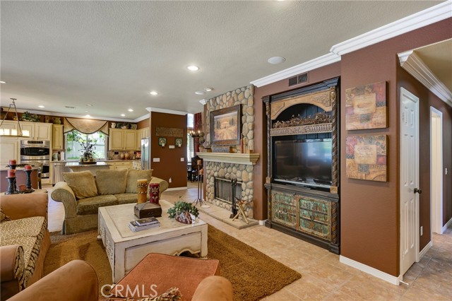 Detail Gallery Image 44 of 72 For 972 Bouquet Cir, Corona,  CA 92881 - 5 Beds | 4 Baths