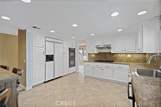 Detail Gallery Image 25 of 48 For 20905 Running Branch Rd, Diamond Bar,  CA 91765 - 6 Beds | 4 Baths