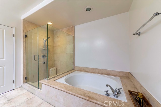 4568 W 1st Street, Los Angeles CA: https://media.crmls.org/medias/6b5a00bf-9205-4e92-b479-d2a675c0aa88.jpg