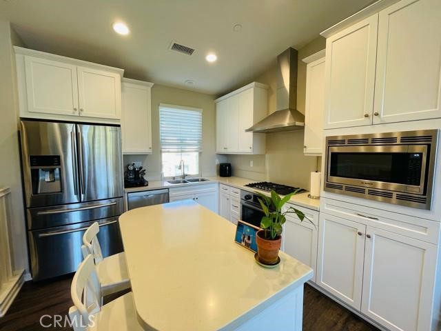 Detail Gallery Image 9 of 13 For 58 Granite Path, Irvine,  CA 92620 - 2 Beds | 2 Baths