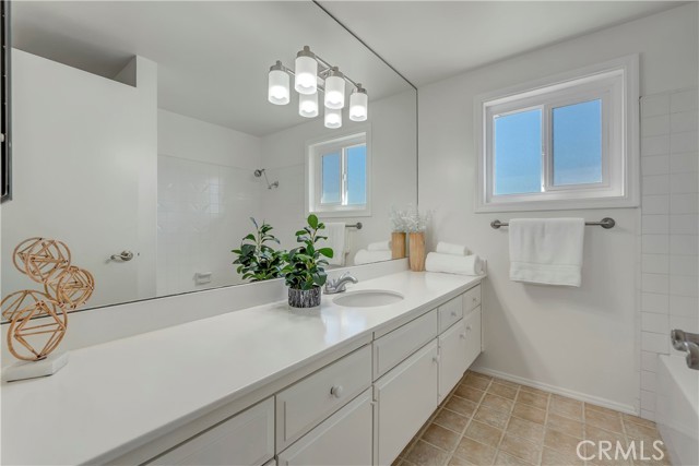 Detail Gallery Image 41 of 63 For 19201 Sherborne Ln, Huntington Beach,  CA 92646 - 4 Beds | 2/1 Baths