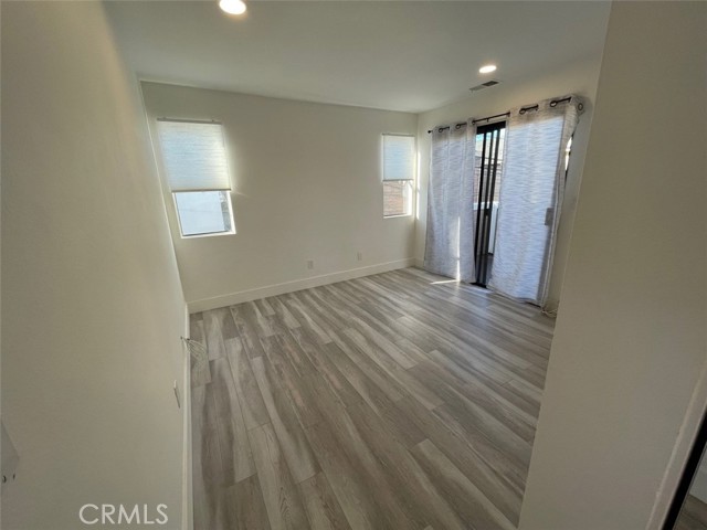219 32nd Street, Newport Beach CA: https://media.crmls.org/medias/6b5aaef5-6079-4296-aa08-a89a750dc79a.jpg