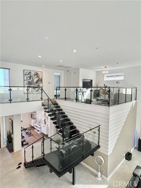 20401 W Aberdeen Lane, Porter Ranch CA: https://media.crmls.org/medias/6b5b3ece-0db2-4b78-8f93-824c88ac868d.jpg