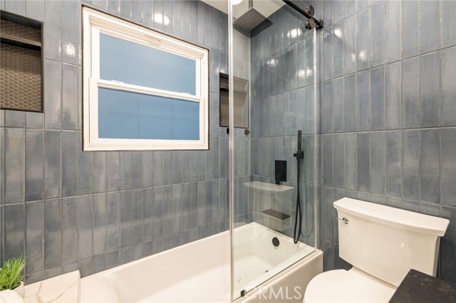 11012 Montgomery Avenue, Granada Hills CA: https://media.crmls.org/medias/6b5b9a08-2471-4f6b-a36b-a759fb5b310a.jpg
