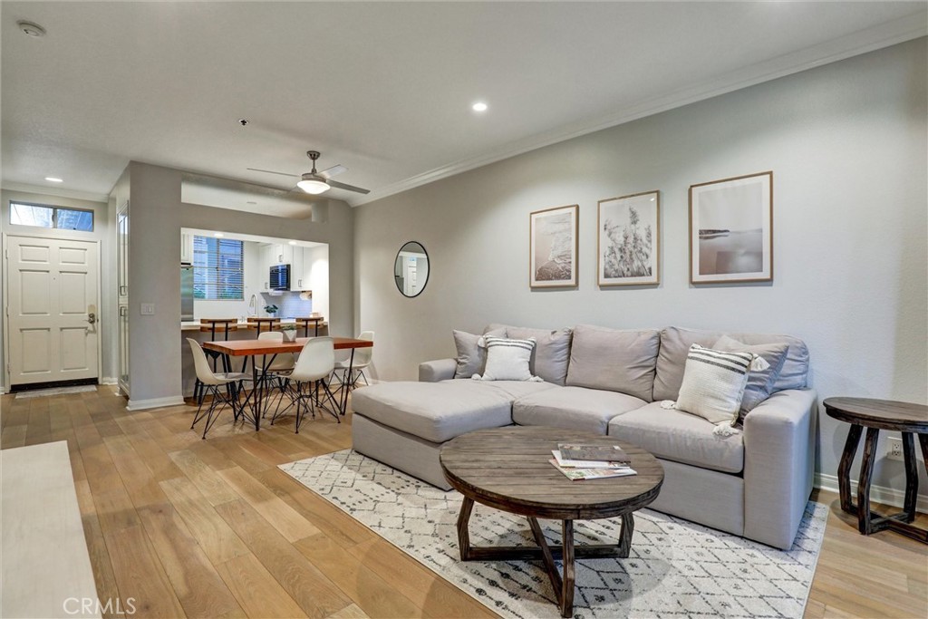 6b5bb189 64ea 4555 A894 72c9025d2267