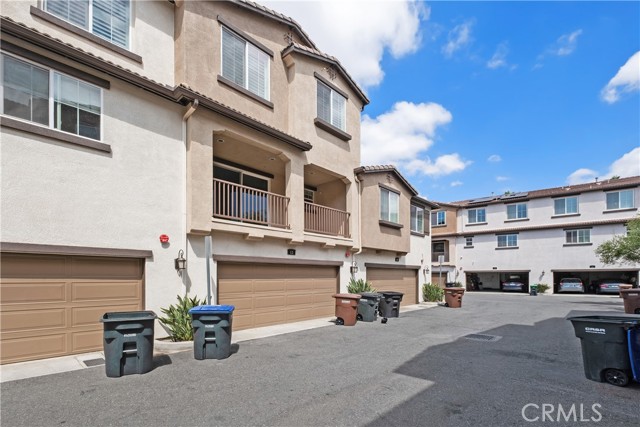 12 Ibiza, Rancho Santa Margarita CA: https://media.crmls.org/medias/6b5d75d0-acf7-4fef-bd89-63979aeb1893.jpg