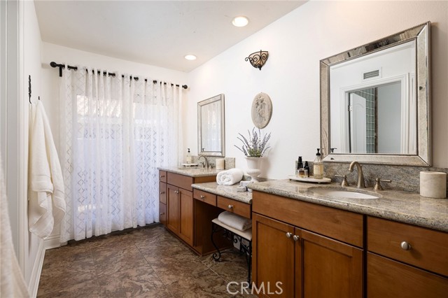 Detail Gallery Image 15 of 35 For 24972 Buckboard, Laguna Hills,  CA 92653 - 4 Beds | 3 Baths