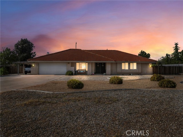 Image 2 for 19564 Oneida Rd, Apple Valley, CA 92307