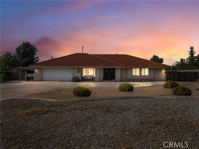 Image 2 for 19564 Oneida Rd, Apple Valley, CA 92307