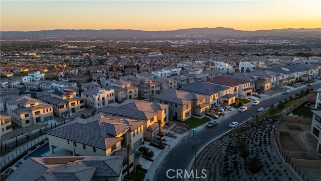 20138 W marlow Lane, Porter Ranch CA: https://media.crmls.org/medias/6b5e021f-75d3-4ff6-ad3b-3c379108043d.jpg