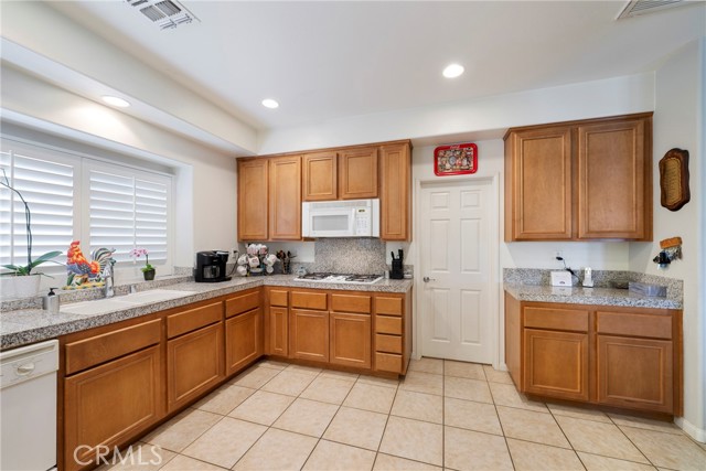 Detail Gallery Image 17 of 50 For 79935 Fiesta Dr, La Quinta,  CA 92253 - 3 Beds | 2 Baths