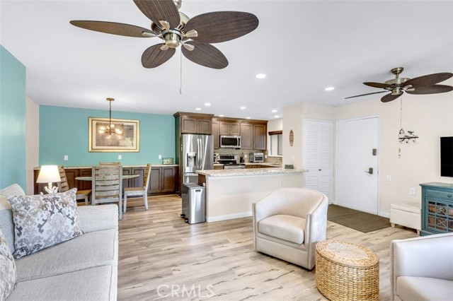 Detail Gallery Image 16 of 41 For 2096 Ronda Granada #O,  Laguna Woods,  CA 92637 - 2 Beds | 2 Baths