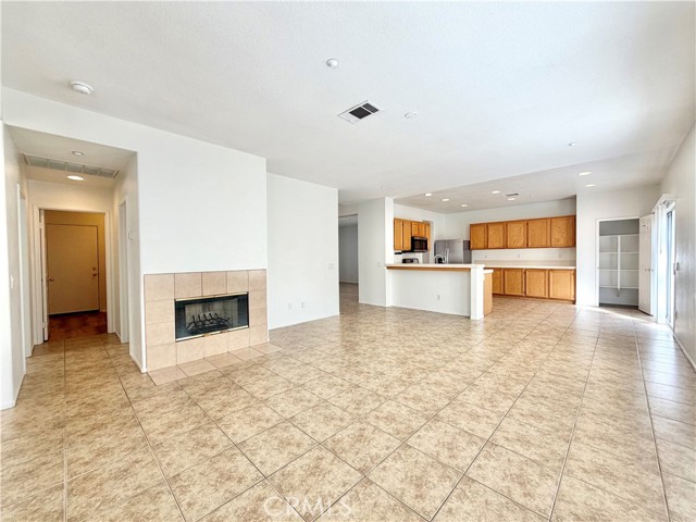 Detail Gallery Image 15 of 43 For 8182 Bon View Dr, Riverside,  CA 92508 - 5 Beds | 3 Baths