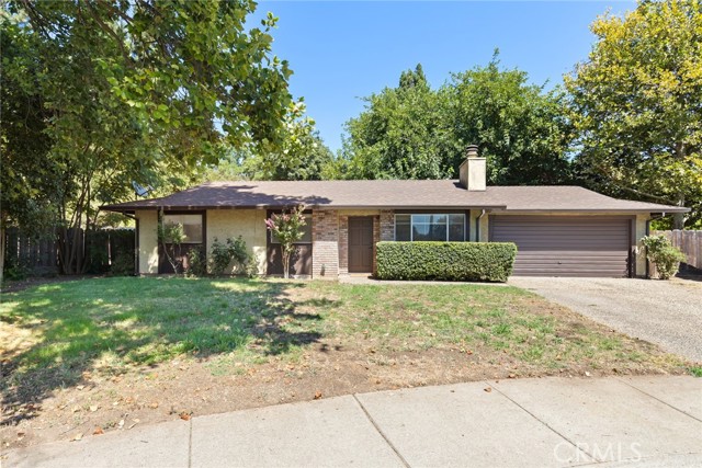 Detail Gallery Image 1 of 28 For 395 Gardenside Ct, Chico,  CA 95973 - 3 Beds | 2 Baths