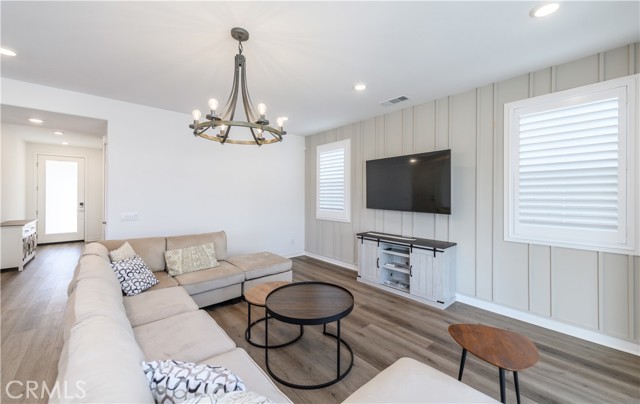 32454 Old Sage Dr, San Juan Capistrano CA: https://media.crmls.org/medias/6b5fec3e-6e4b-4898-b24a-df939393b587.jpg