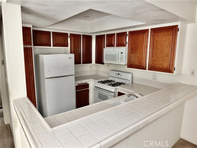 Detail Gallery Image 11 of 20 For 8675 Falmouth Ave #321,  Playa Del Rey,  CA 90293 - 2 Beds | 2 Baths