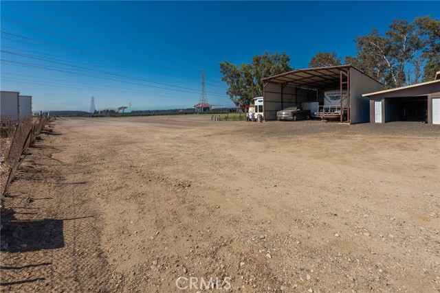 19585 Jurupa Avenue, Bloomington CA: https://media.crmls.org/medias/6b601453-88d6-459a-a372-aa72adc7a421.jpg