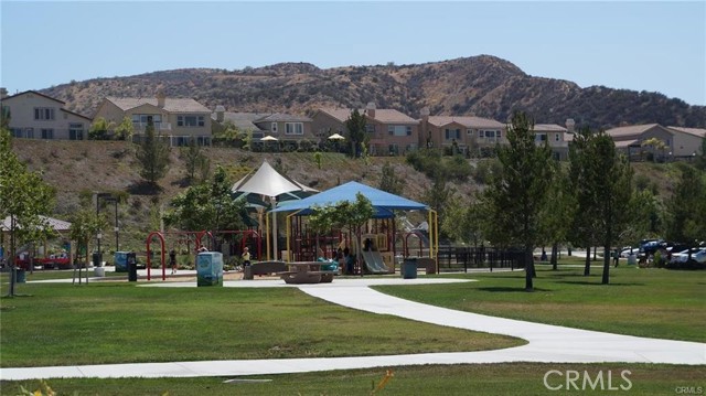 Detail Gallery Image 34 of 34 For 17423 Smoke Tree, Canyon Country,  CA 91387 - 4 Beds | 3 Baths