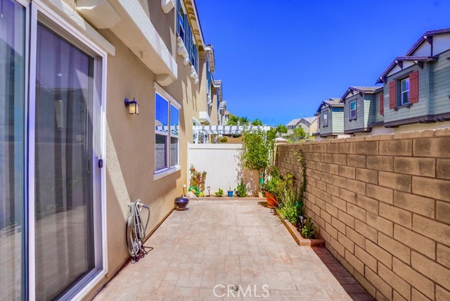 22057 Barrington Way photo 32