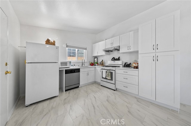 Detail Gallery Image 3 of 32 For 19508 Springport Dr, Rowland Heights,  CA 91748 - 3 Beds | 2 Baths