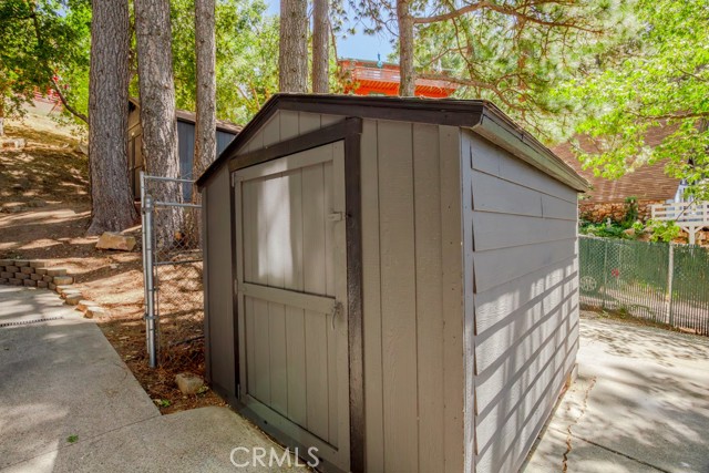 Detail Gallery Image 50 of 60 For 31350 Old City Creek Rd, Running Springs,  CA 92382 - 3 Beds | 2/1 Baths