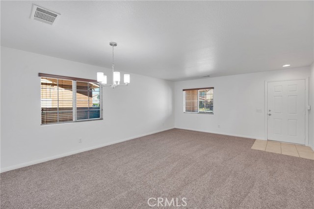 Detail Gallery Image 5 of 37 For 13102 Napa Ct, Hesperia,  CA 92344 - 5 Beds | 3 Baths