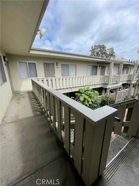 MLS# DW23046803