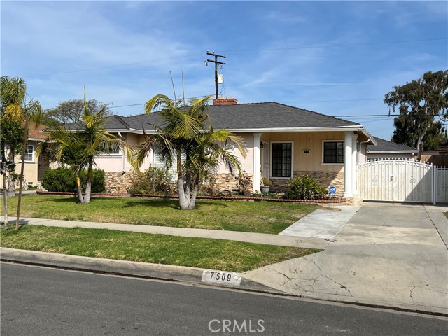 7509 Adwen Street, Downey, California 90241, 2 Bedrooms Bedrooms, ,2 BathroomsBathrooms,Single Family Residence,For Sale,Adwen,RS25036724