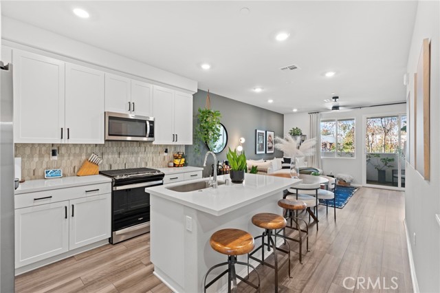 Detail Gallery Image 12 of 36 For 1752 Cayton Loop, West Covina,  CA 91790 - 3 Beds | 3 Baths